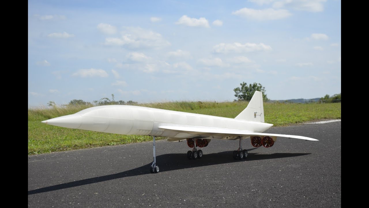 Reference 3D-printed RC Concorde on a runway
